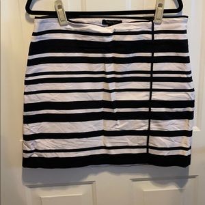 Whit House Black Market Skirt